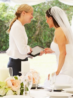 dt_creativeProf-AdobeStock_475916975-cropped2